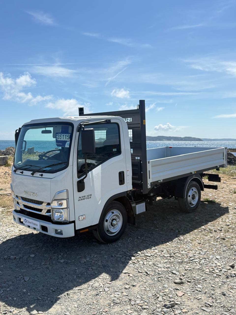 Isuzu N35.125 (S) SWB Euro 6 aluminium tipper