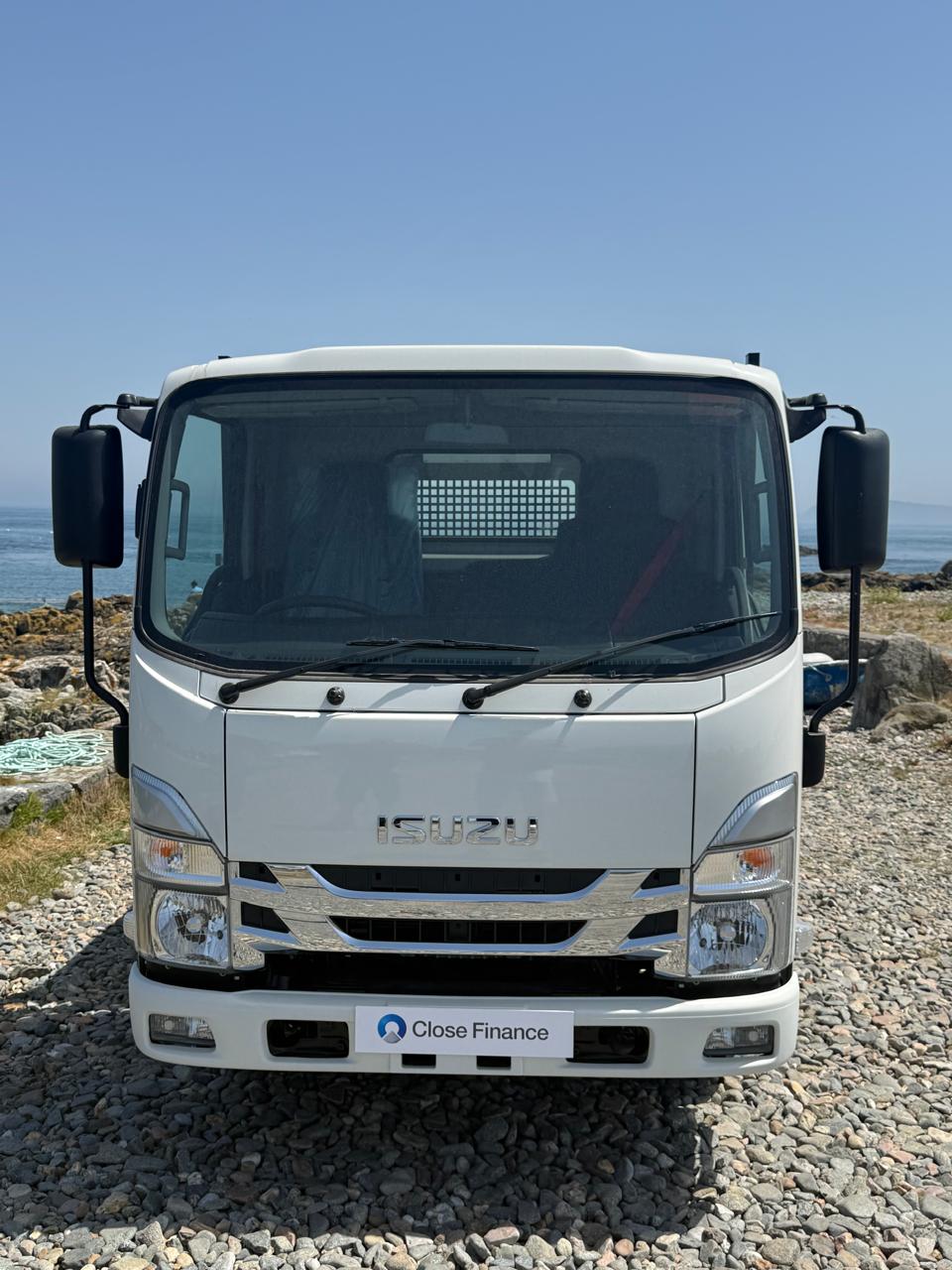 
								Isuzu N35.125 (S) SWB Euro 6 steel floor tipper full									